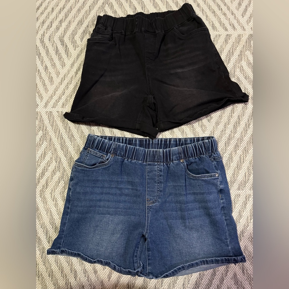 BloomChic Shorts